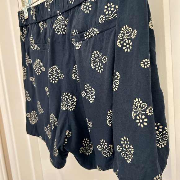 Madewell Pull-On Shorts - Picture 4 of 6